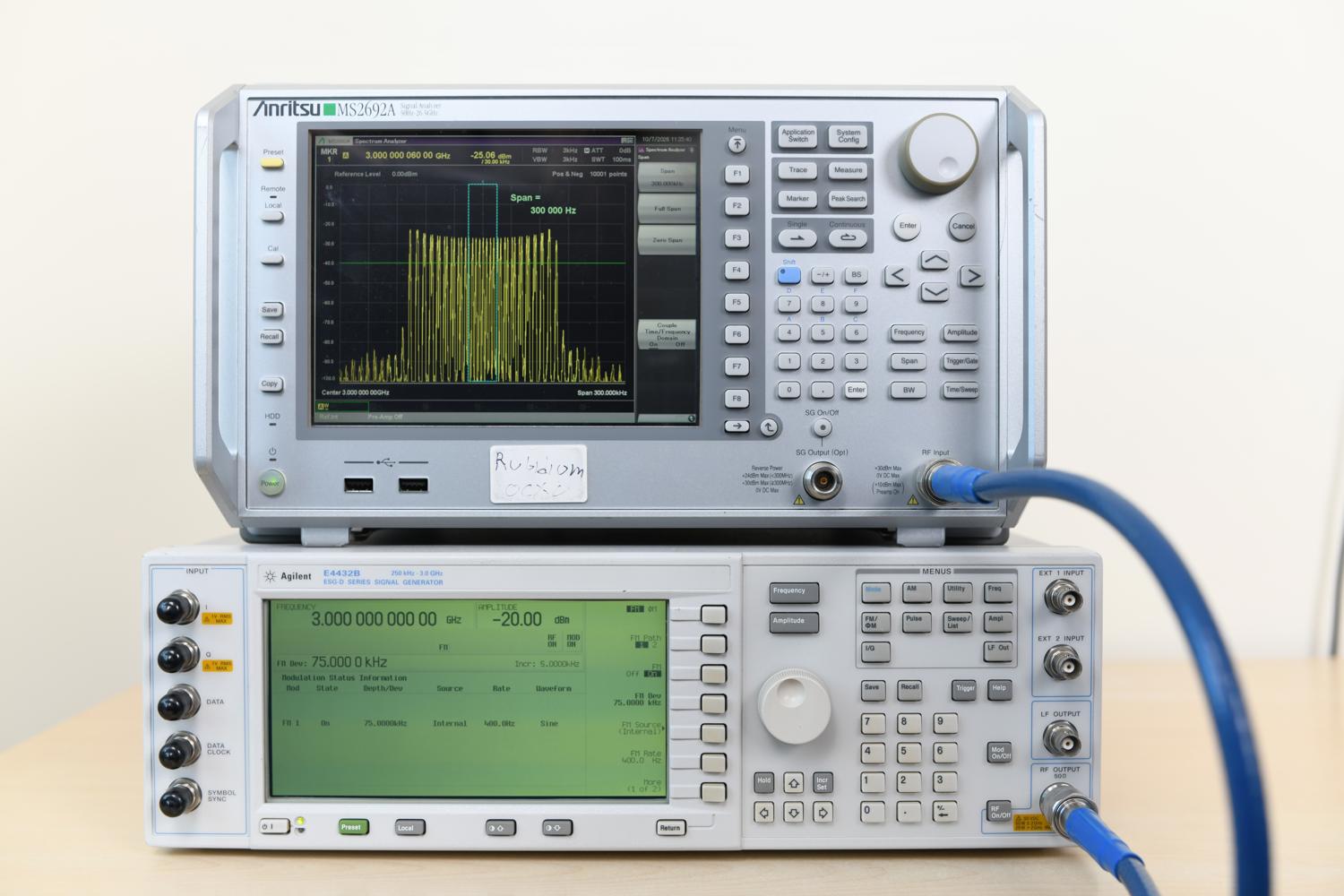 Agilent E4432B